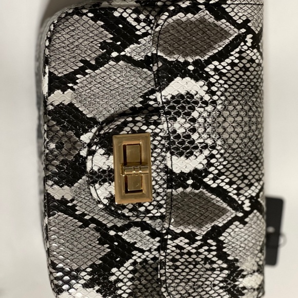 Small Beautiful. Black and light brown black  shoulder bag - Picture 3 of 5